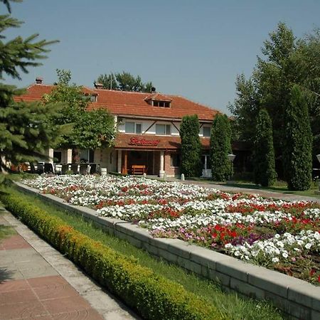 Motel Paradise Oryakhovo Dış mekan fotoğraf